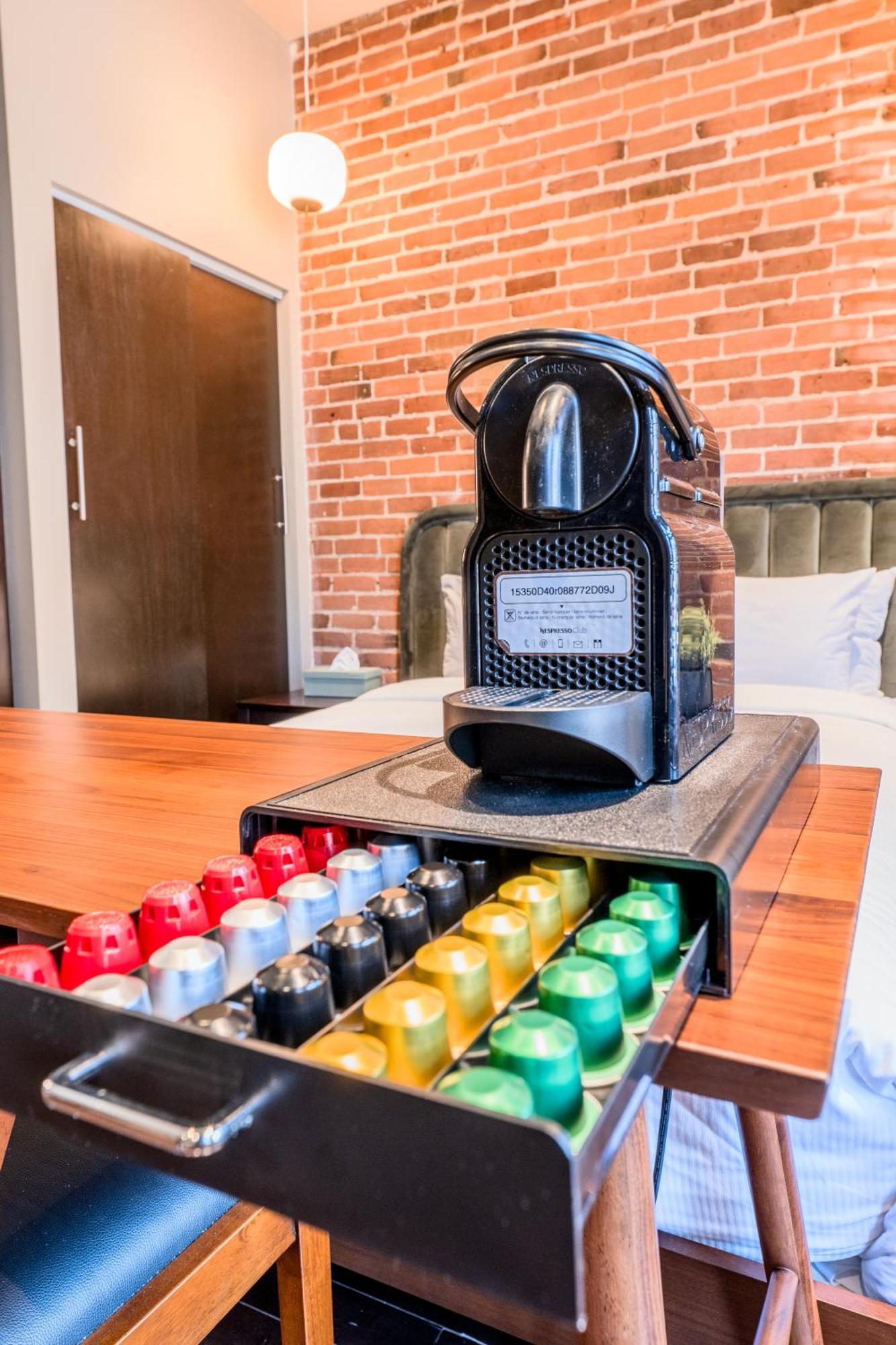 Self Check-In Boutique Hotel - Quartier Latin - Room 101 Montreal Exterior photo